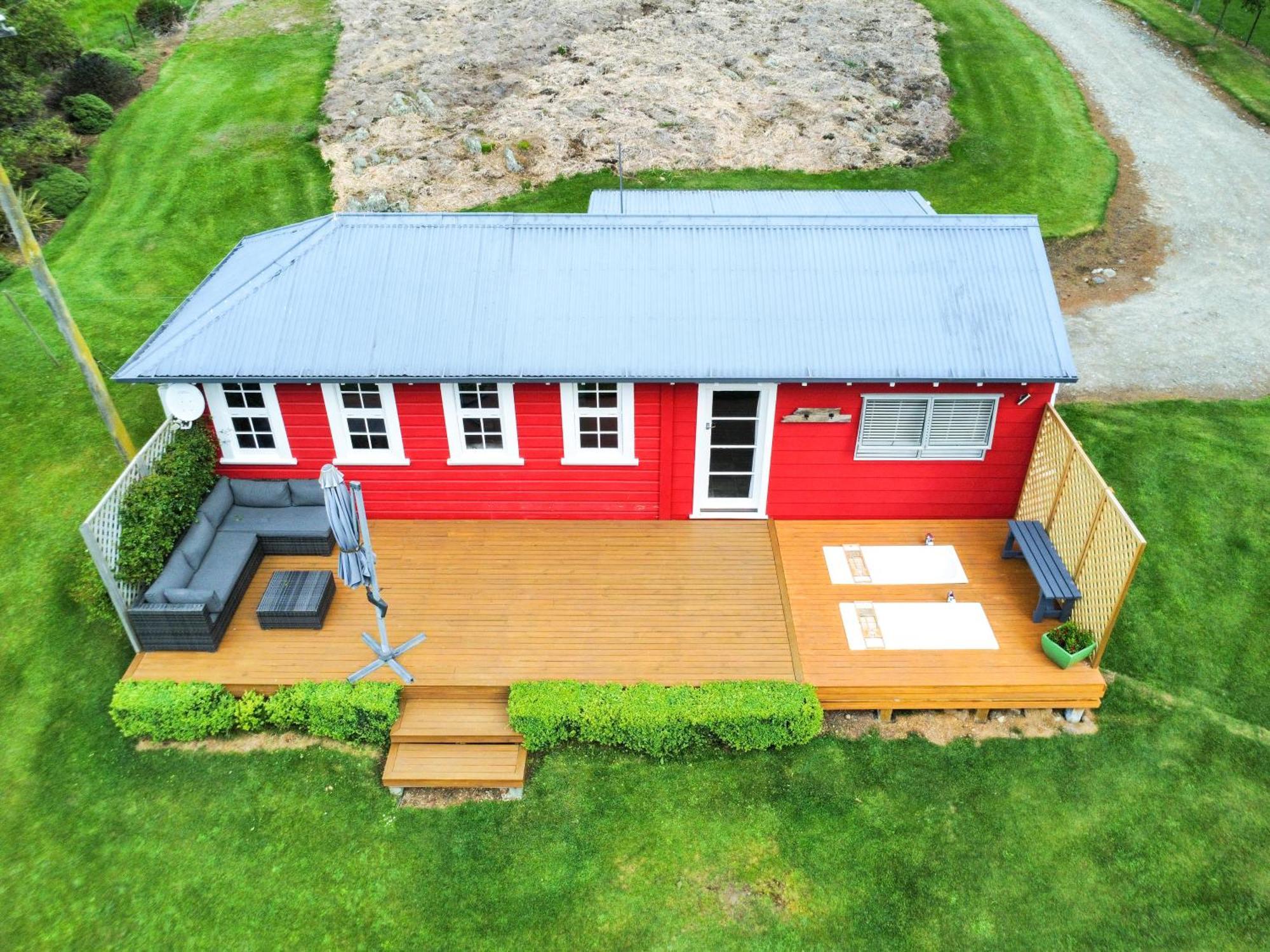 Villa Little Red School House Oamaru Exterior foto